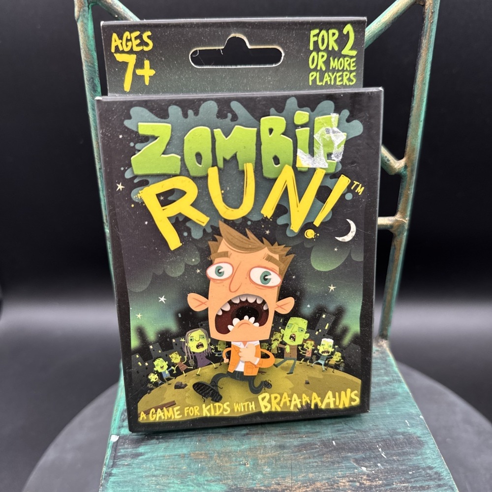 Zombie Run! Card Game Haywire Group 2014 7+ / Brand New Sealed Never Opened